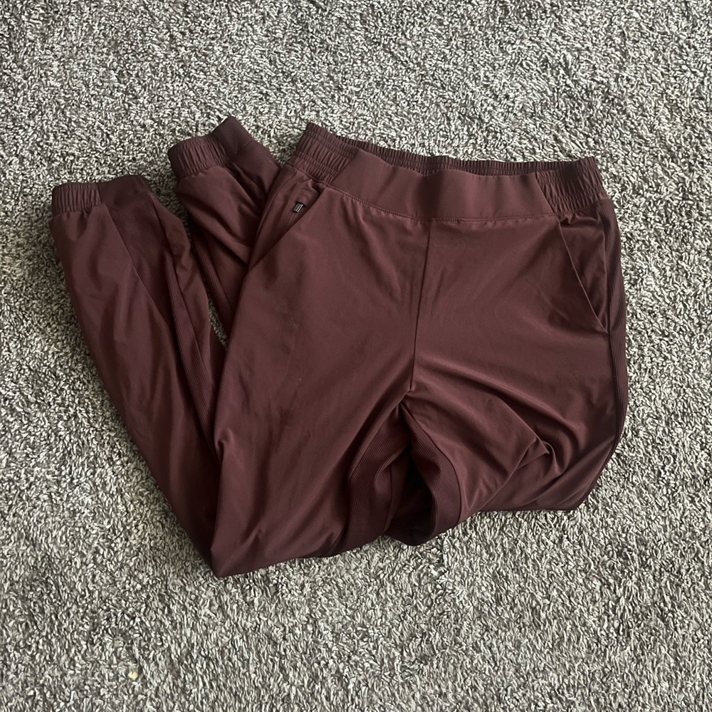 athleta lined brooklyn jogger
